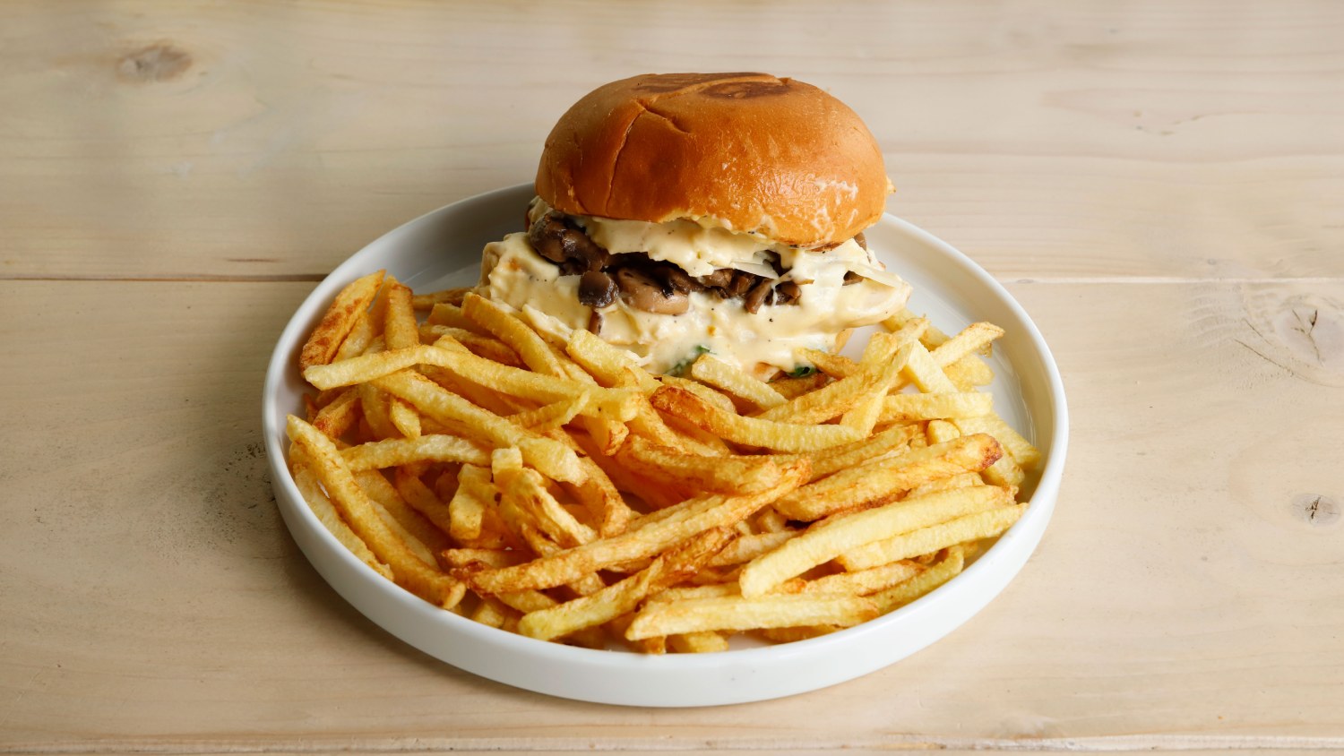 Alfredo Chicken Burger (τεμ.)